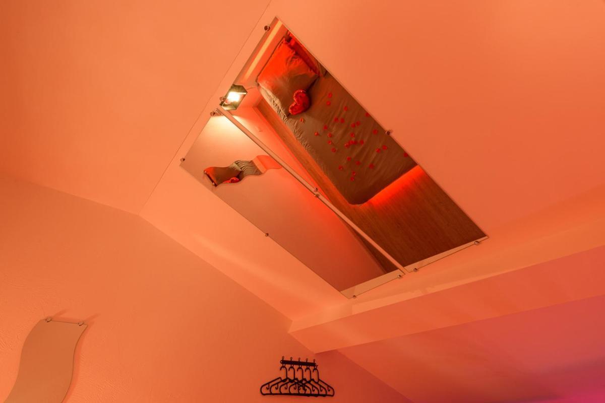 Le Puy-en-Velay Love Room - Suite Romantique Avec Spa Privatif מראה חיצוני תמונה