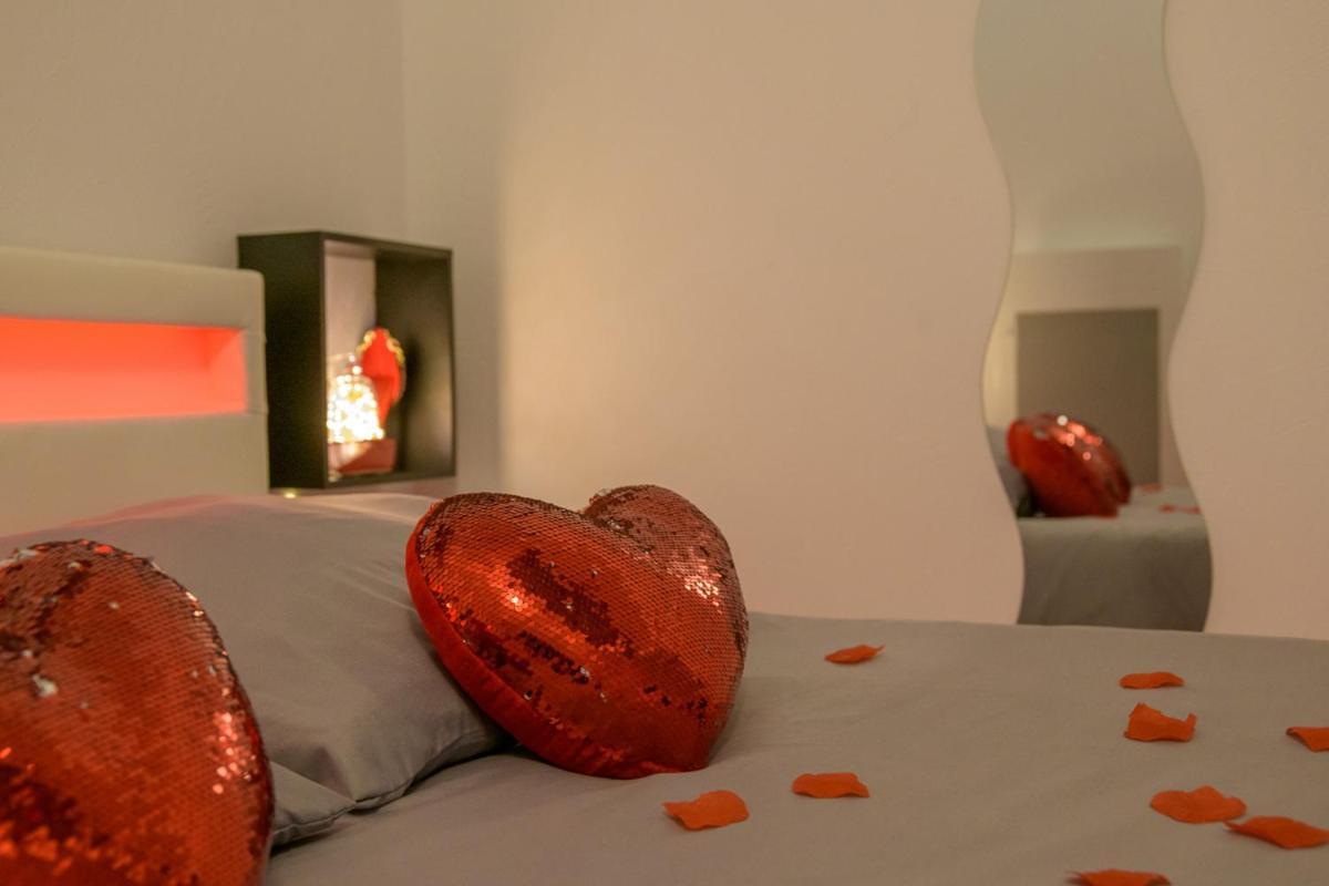 Le Puy-en-Velay Love Room - Suite Romantique Avec Spa Privatif מראה חיצוני תמונה